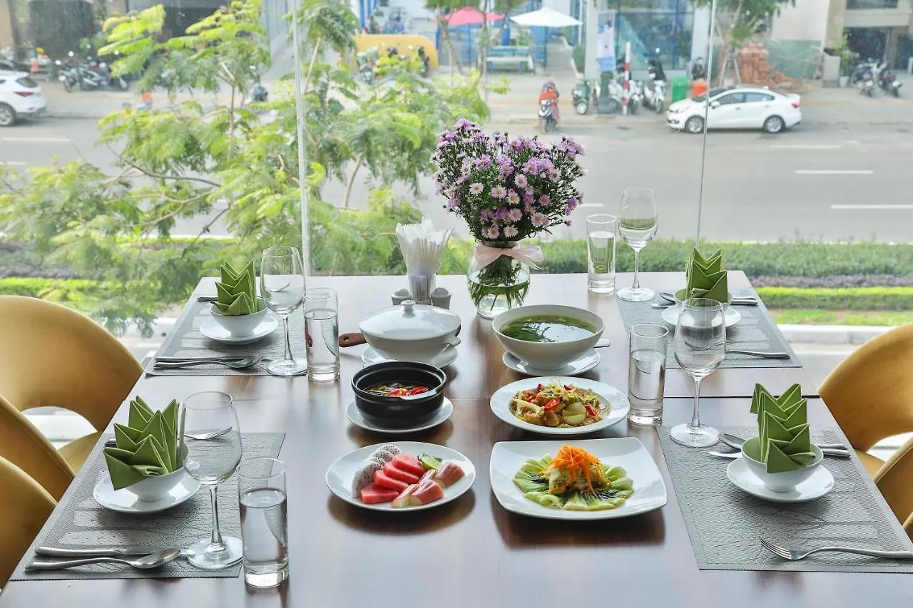 Hotel San Marino Boutique Danang 4*, Đà Nẵng